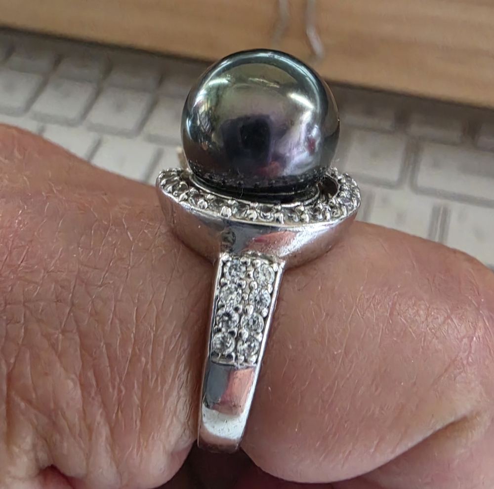 Sterling Silver Tahitian Pearl and Cubic Zirconia Ring - Black Pearl Size 8